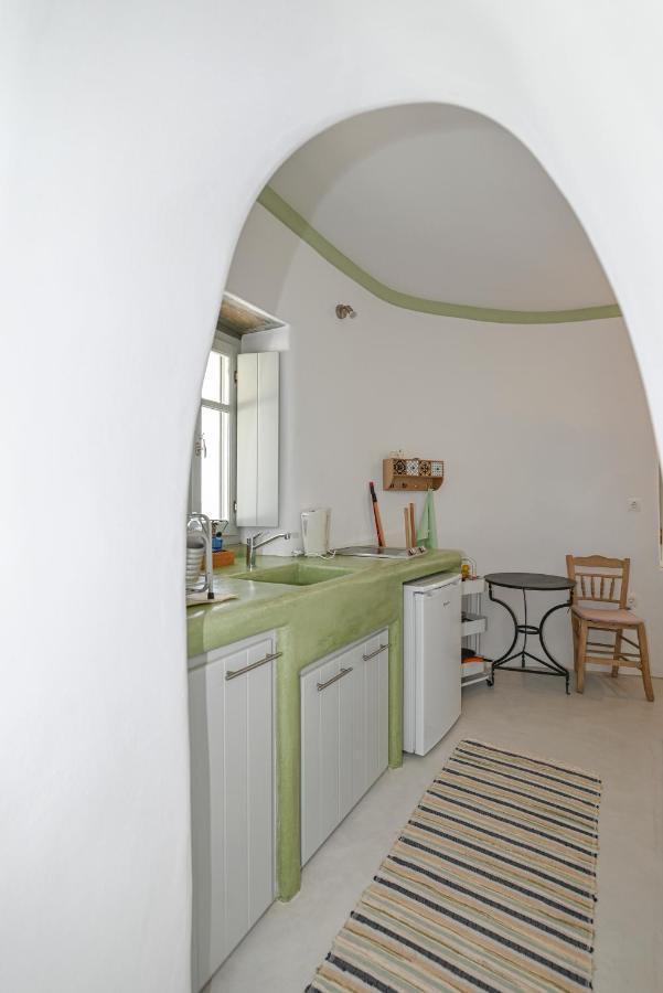 Hill-ton Apartment Arnados