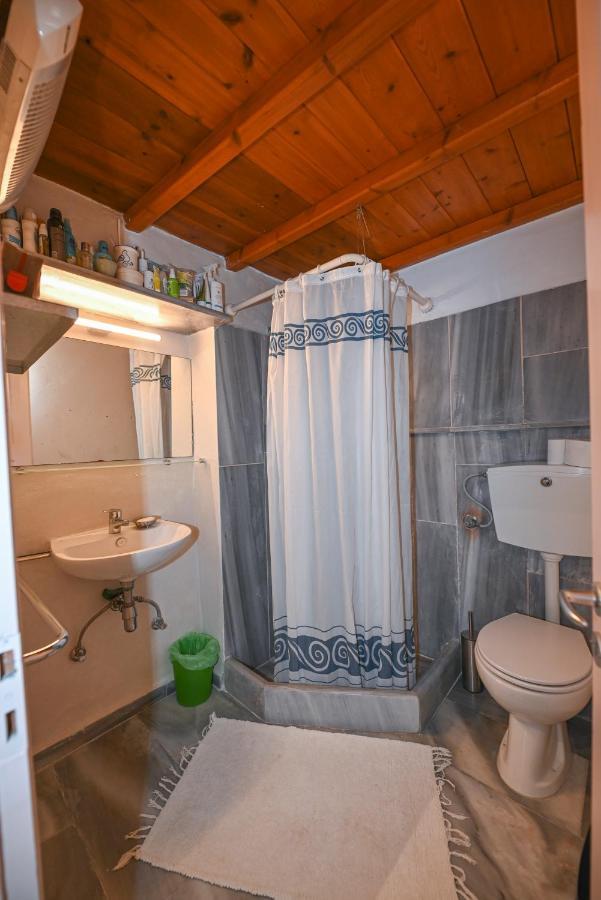Hill-ton Apartment