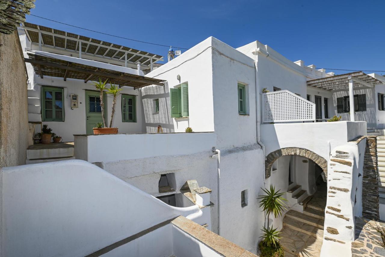 Apartment Hill-ton Arnados